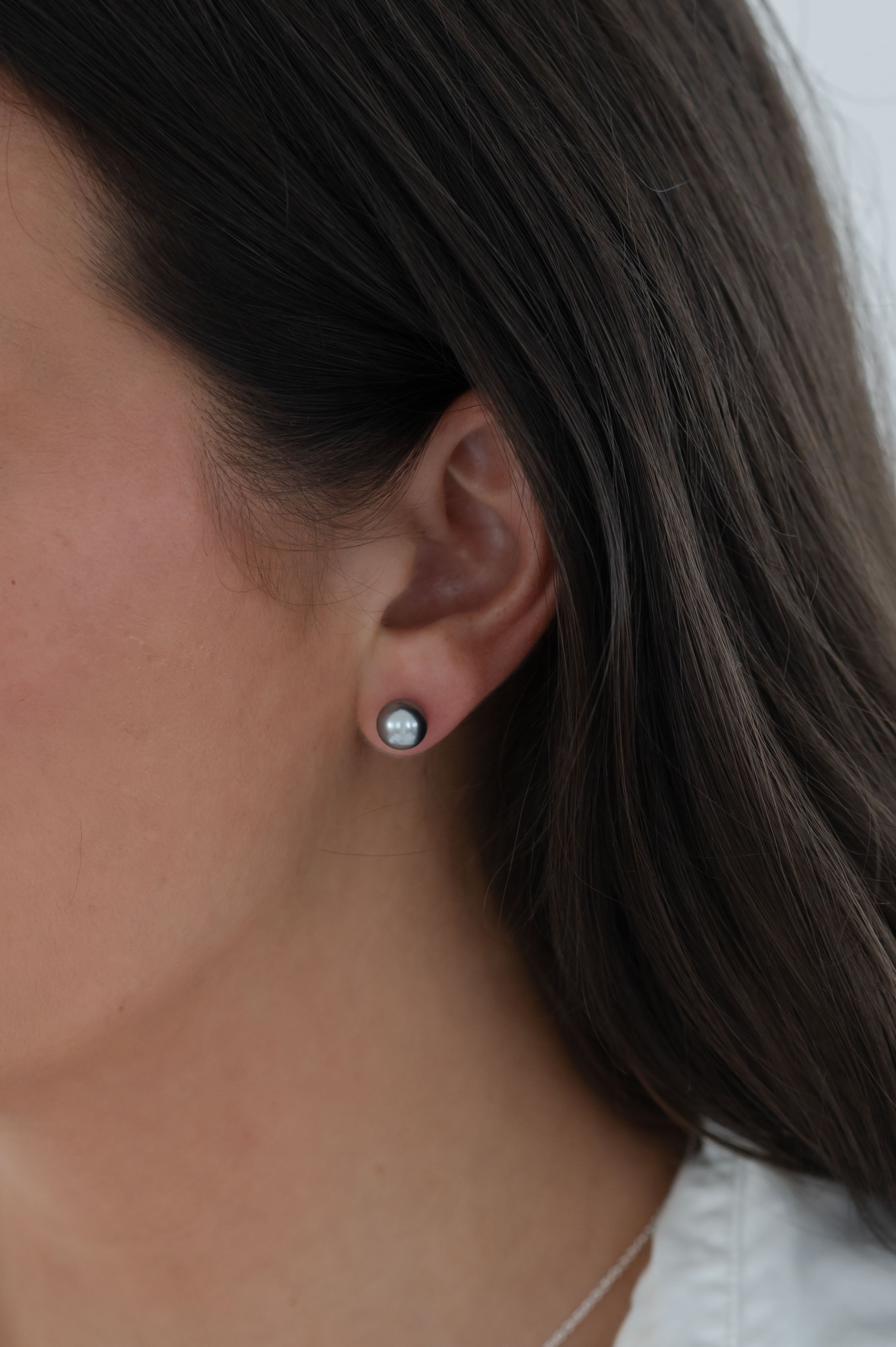 OLIVE PEARL EARRINGS