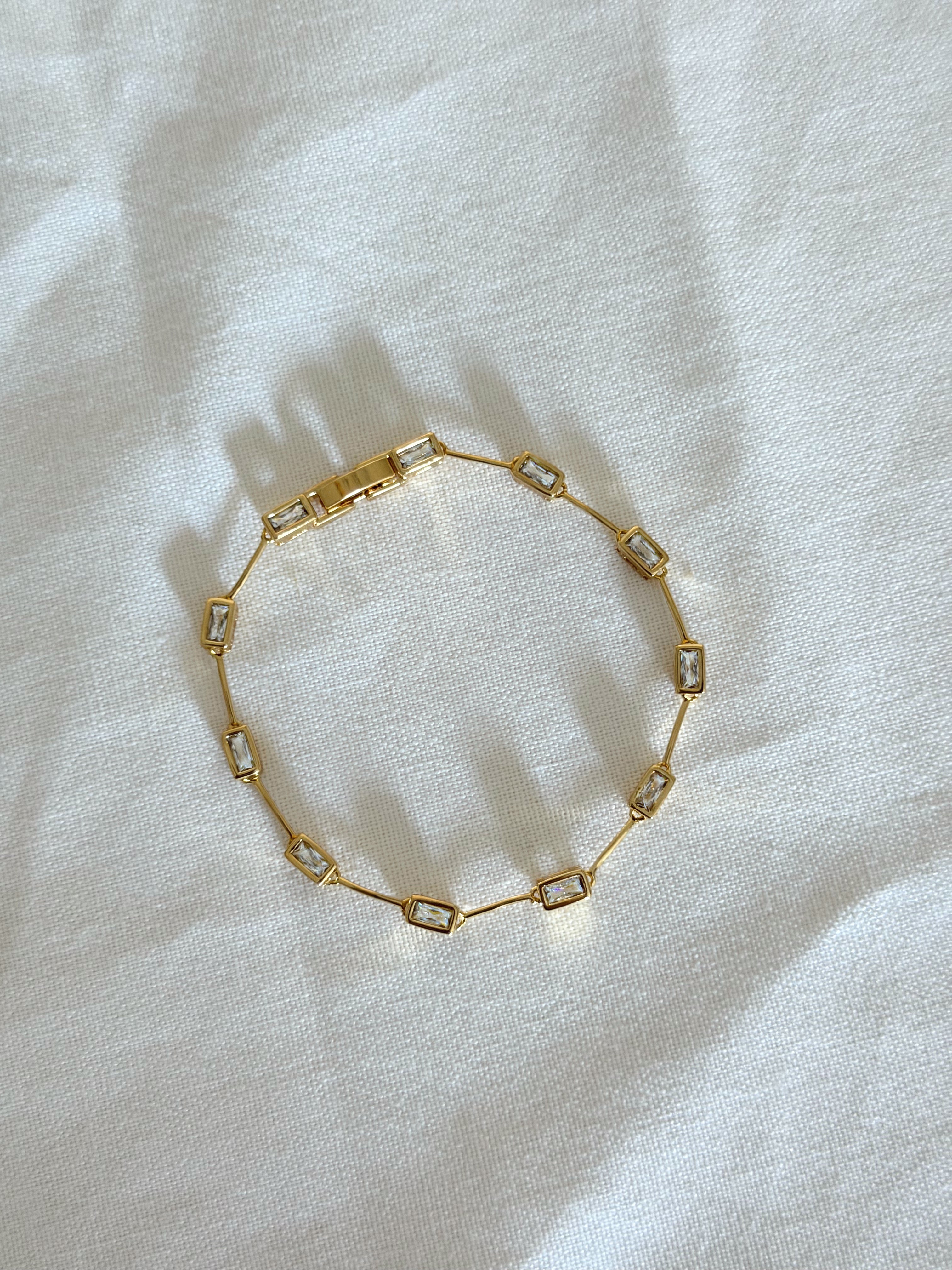 BAGUETTE TENNIS BRACELET
