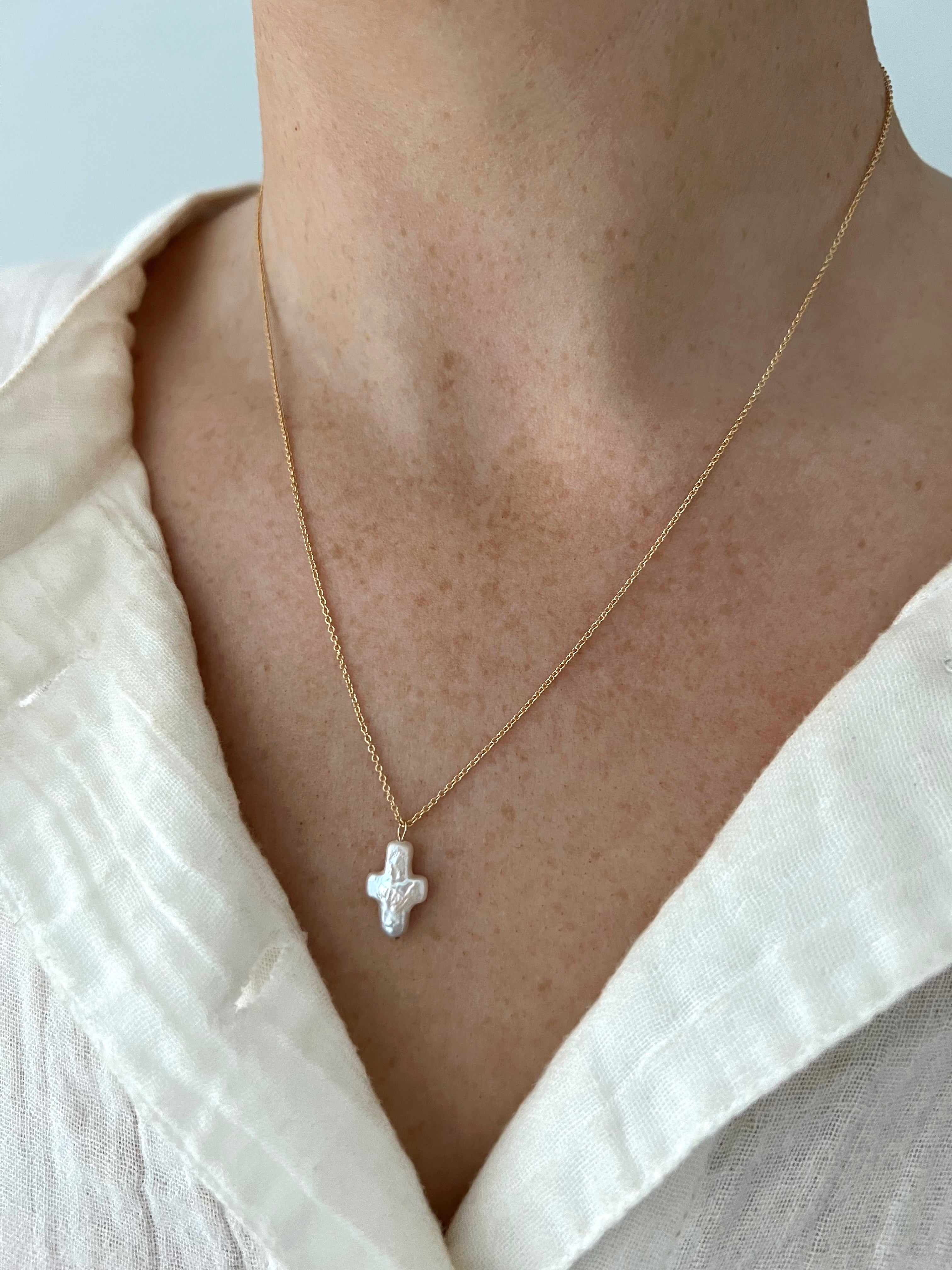 SINGLE PEARL CROSS CHAIN NECKLACE – ALV Jewels